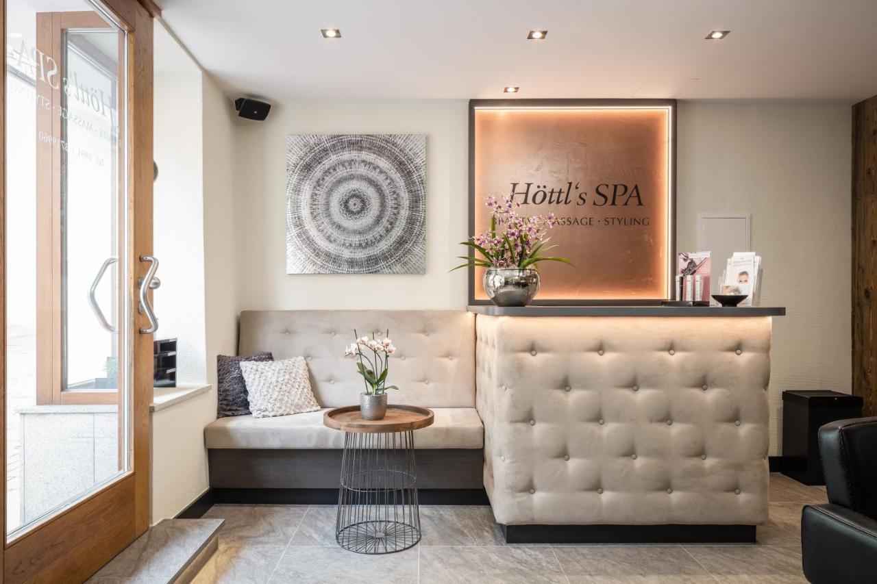 Hotel-Gasthof Hoettl デッゲンドルフ エクステリア 写真