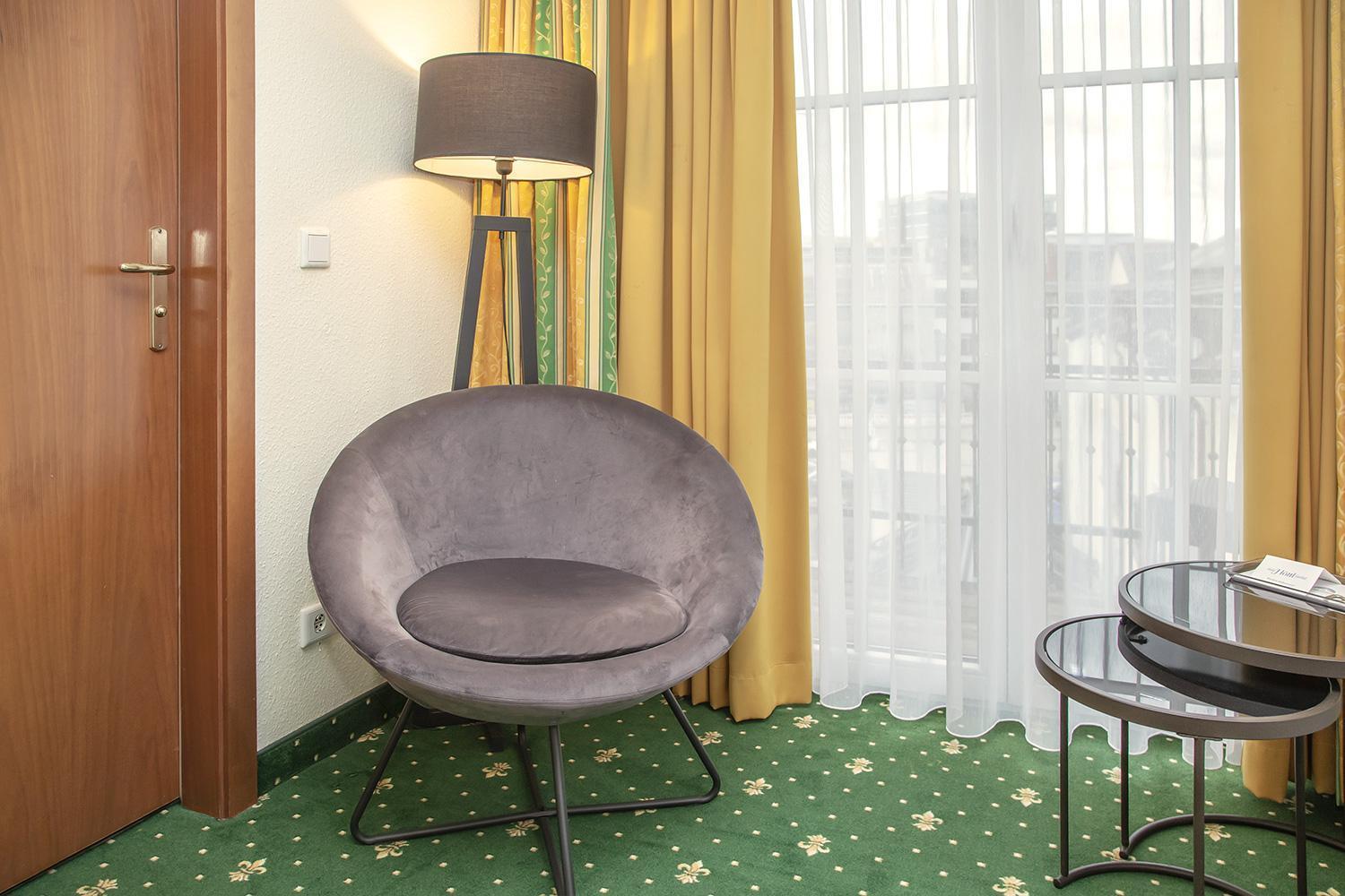Hotel-Gasthof Hoettl デッゲンドルフ エクステリア 写真