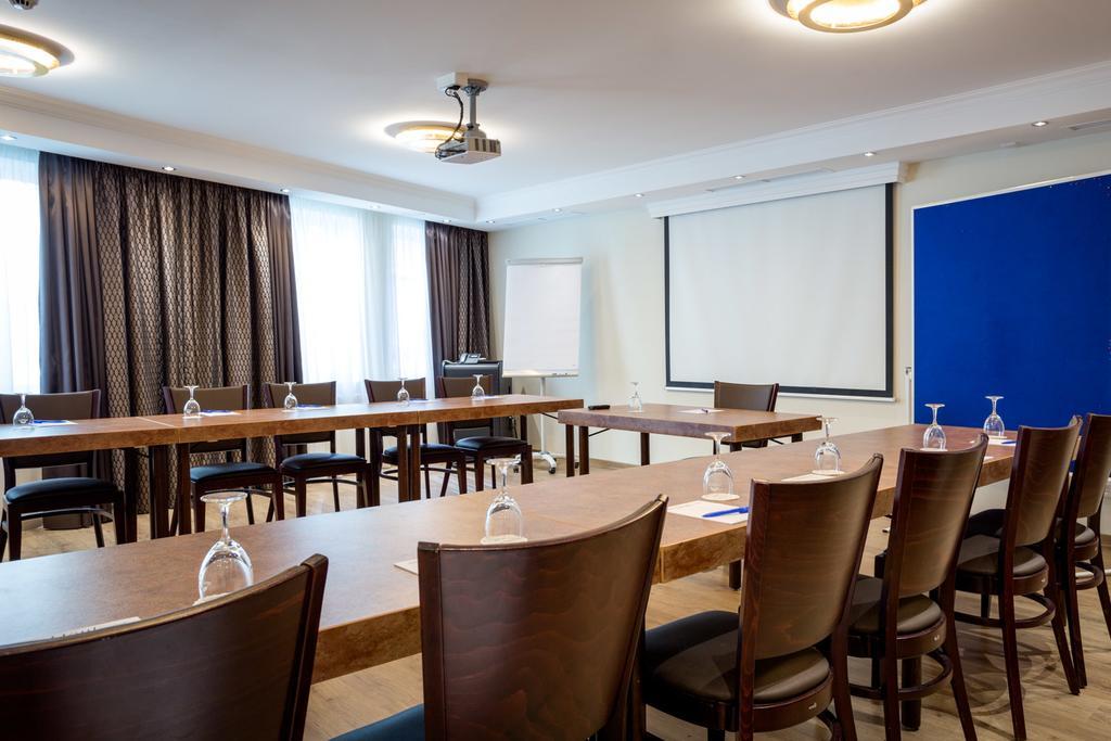 Hotel-Gasthof Hoettl デッゲンドルフ エクステリア 写真